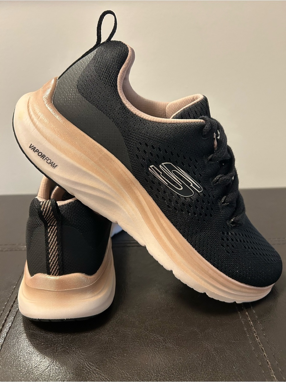 Skechers Black and Blush Women's Athletic Walking Sneakers Size 8